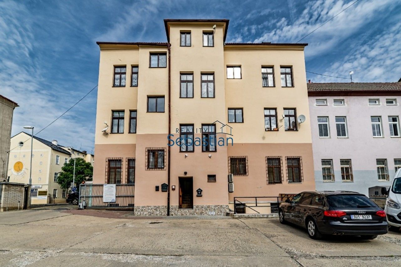 Pronájem bytu 1+1 51 m² - foto 6