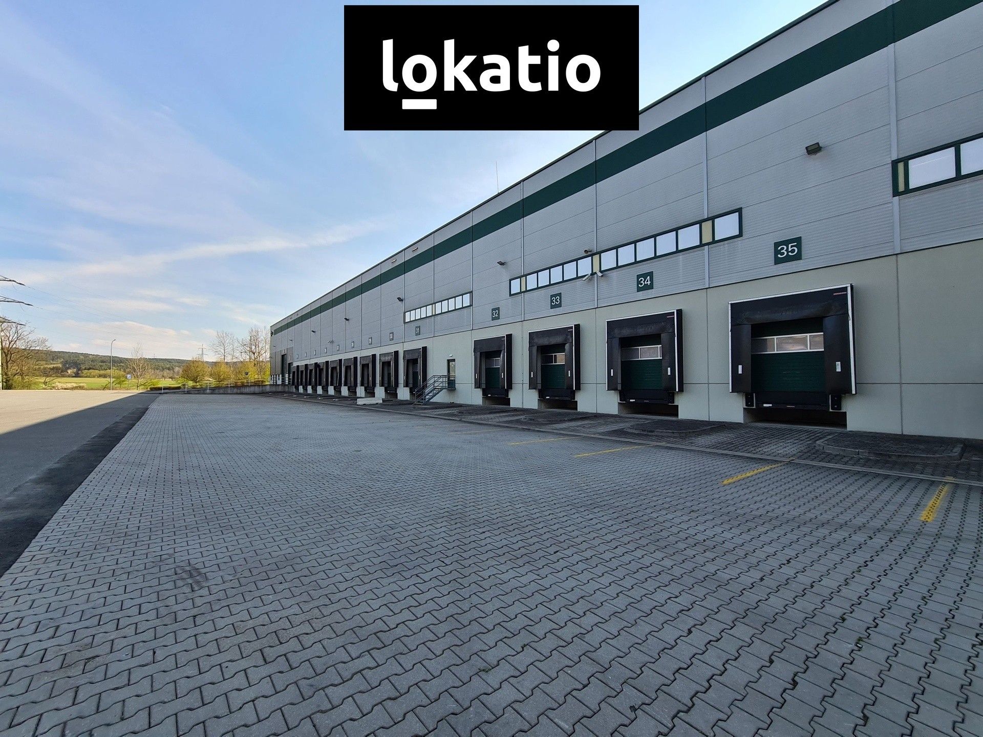 Pronájem komerčního prostoru 5672 m² - foto 1