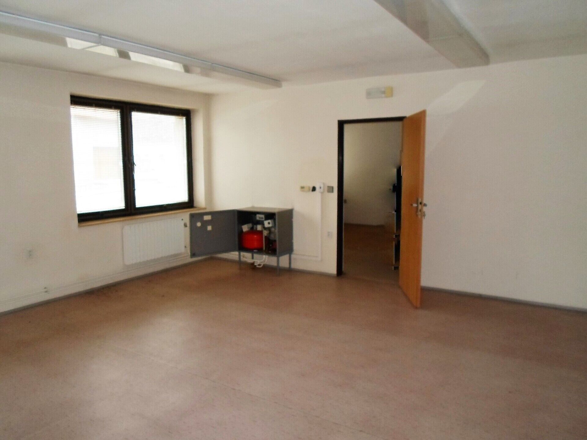 Prodej komerčního prostoru 364 m² - foto 6