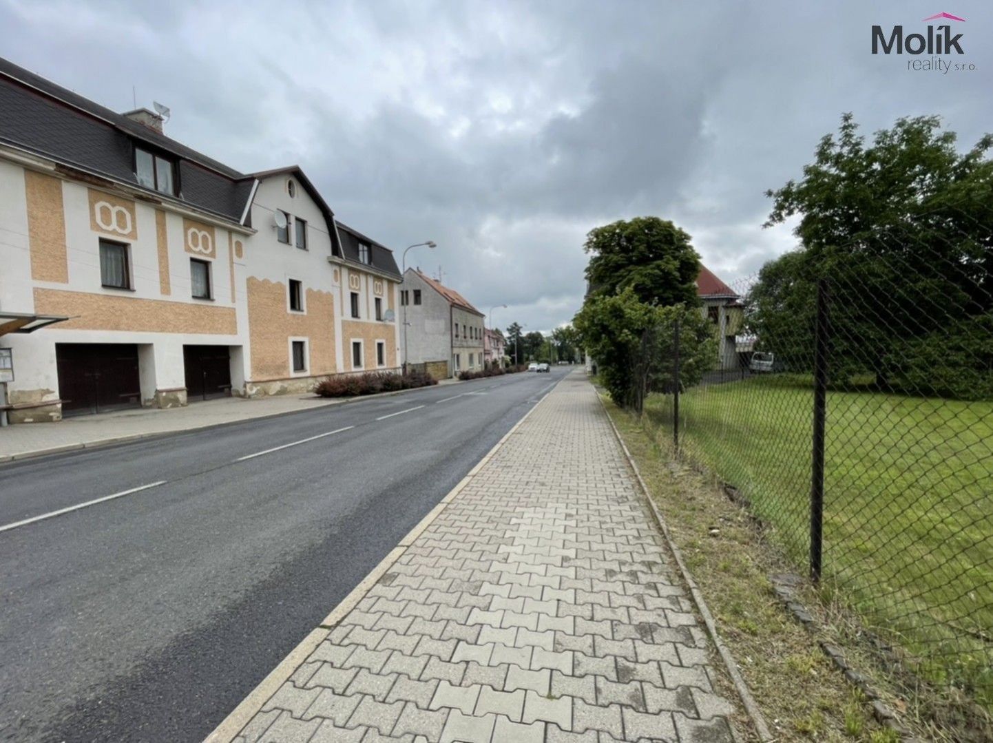 Prodej pozemku 1000 m² - foto 4