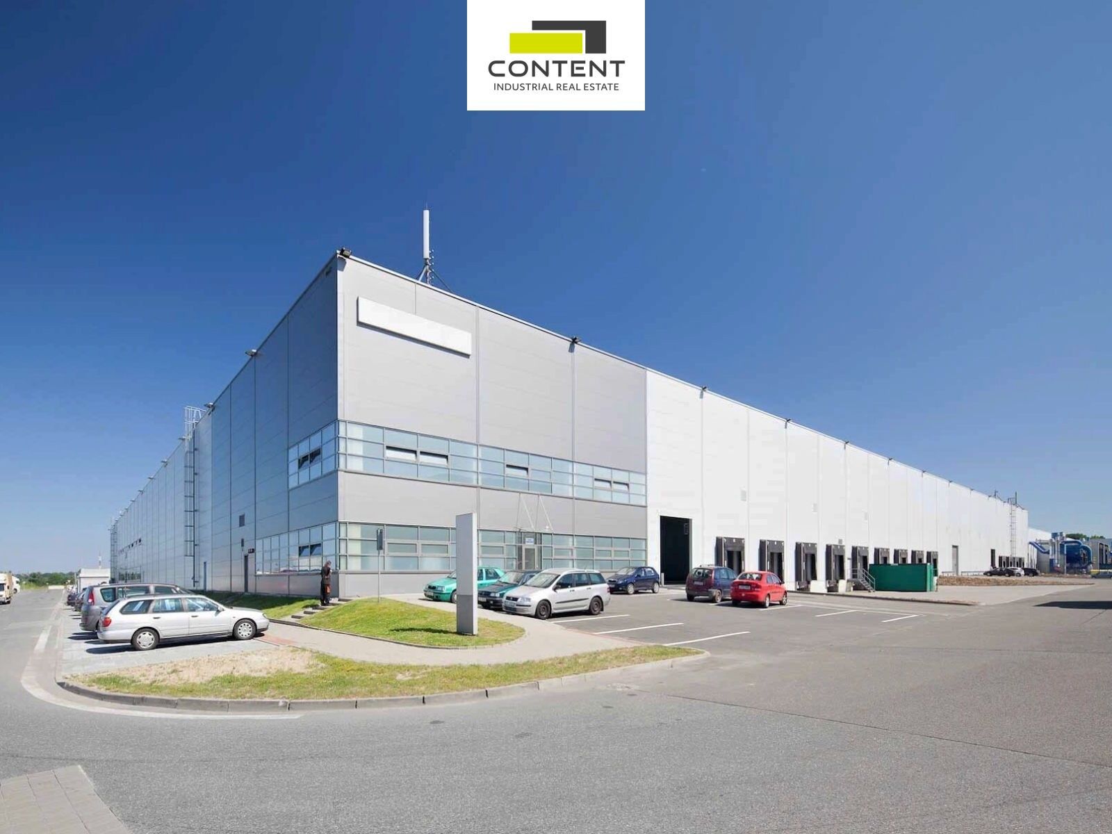 Pronájem komerčního prostoru 4890 m² - foto 1