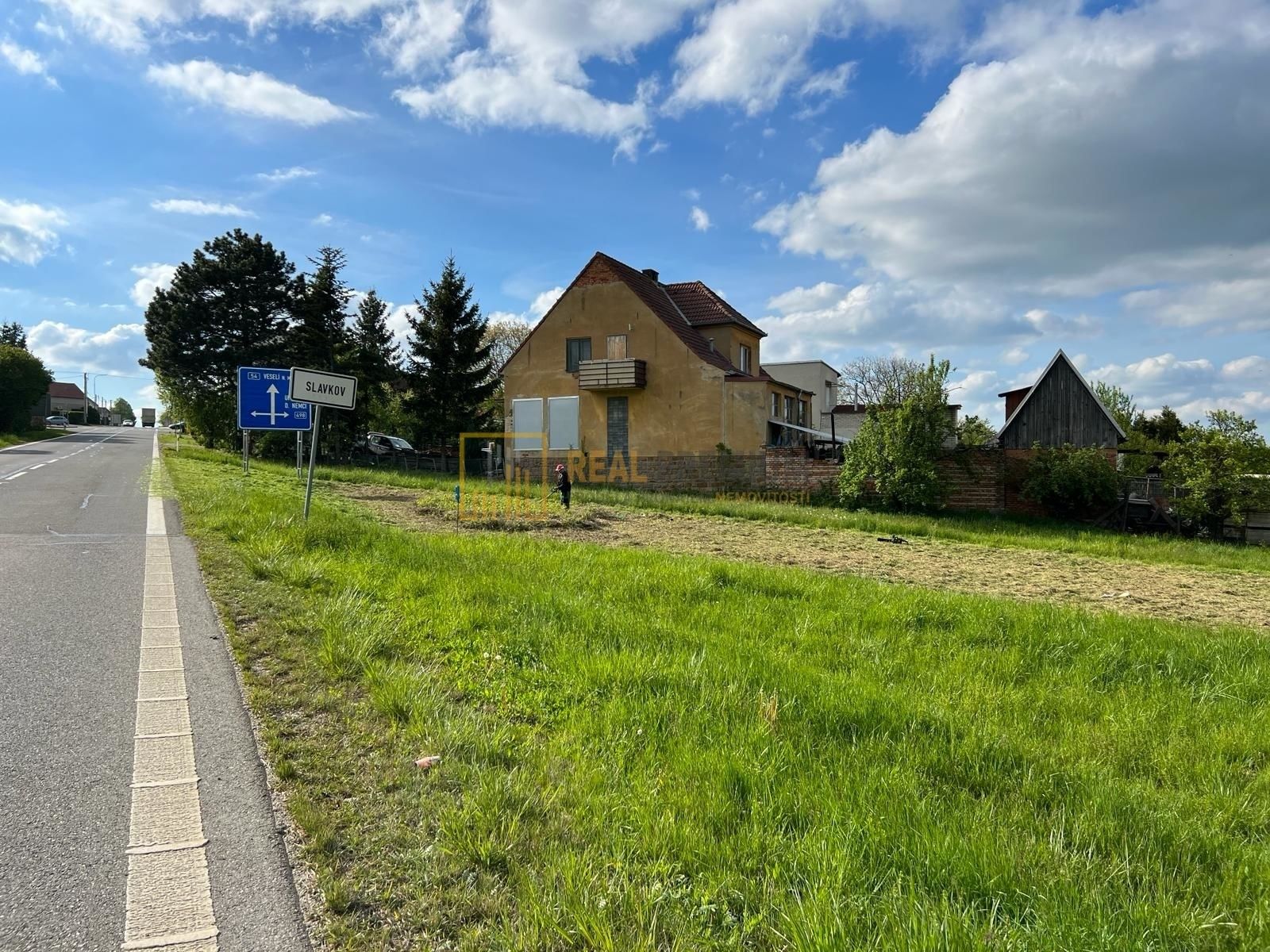 Prodej pozemku 3858 m² - foto 4