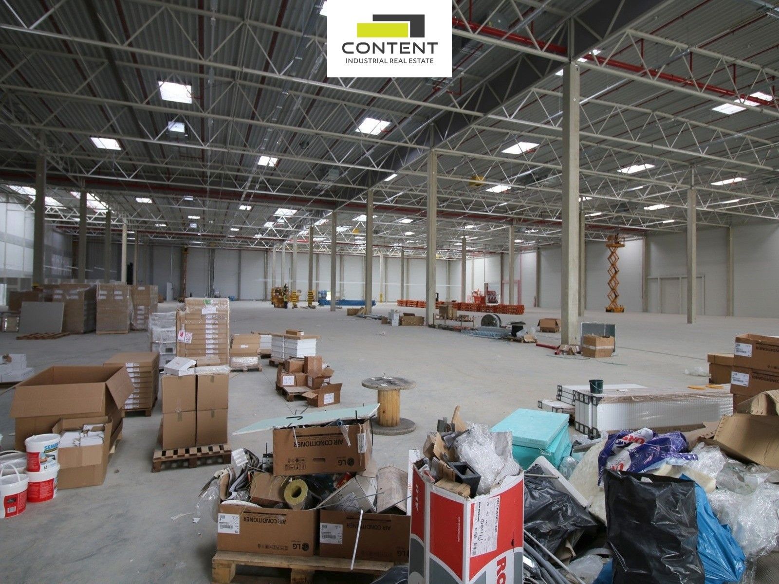 Pronájem komerčního prostoru 3000 m² - foto 12