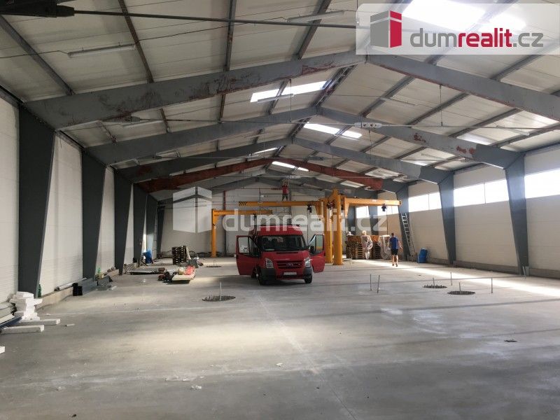 Pronájem komerčního prostoru 1421 m² - foto 3