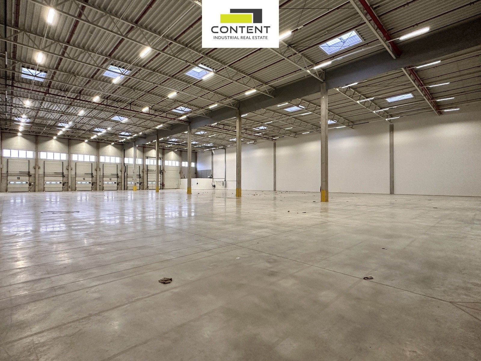 Pronájem komerčního prostoru 2733 m² - foto 5