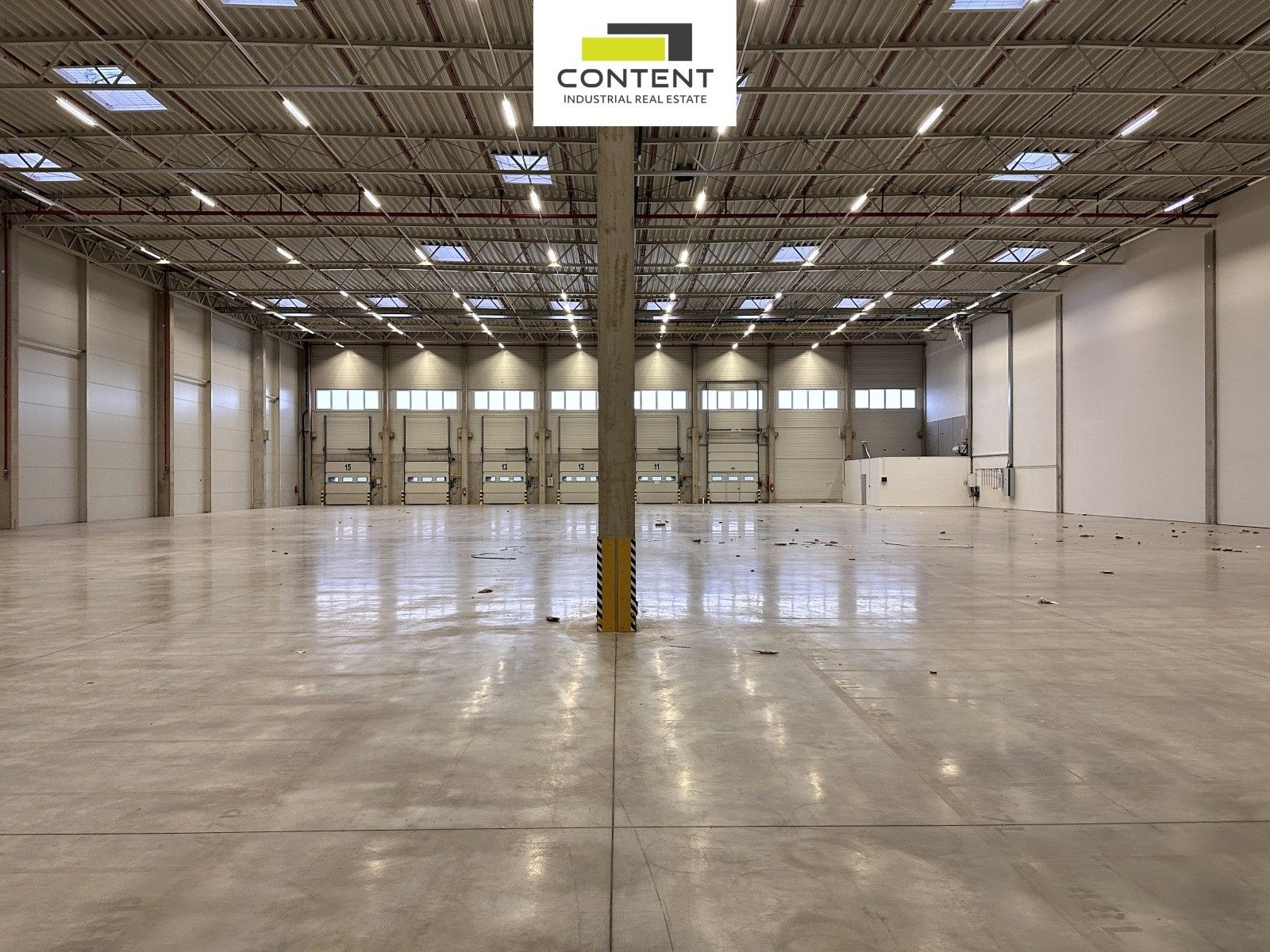 Pronájem komerčního prostoru 2733 m² - foto 6