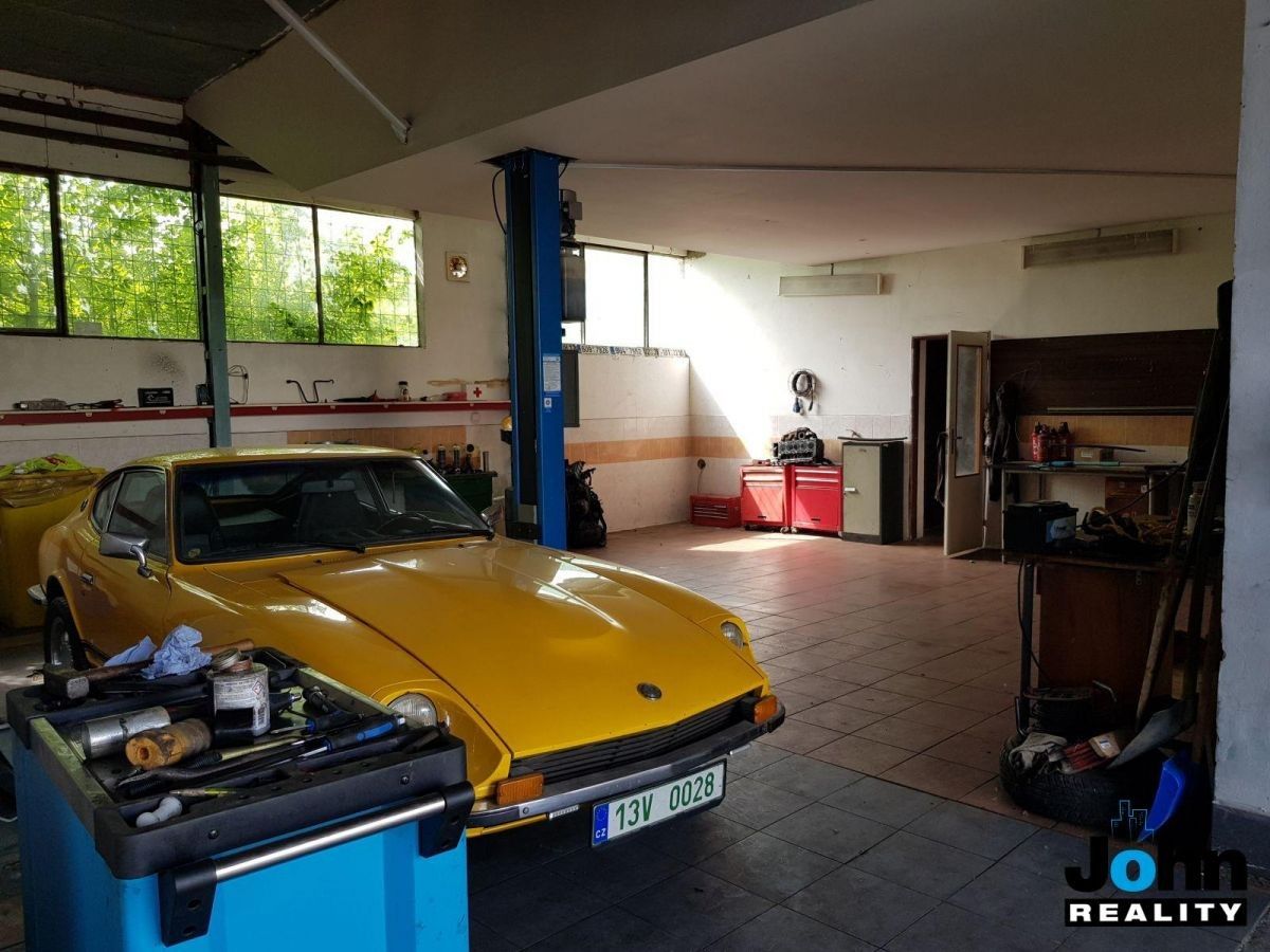 Pronájem komerčního prostoru 730 m² - foto 3