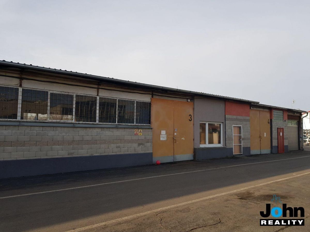 Pronájem komerčního prostoru 730 m² - foto 4