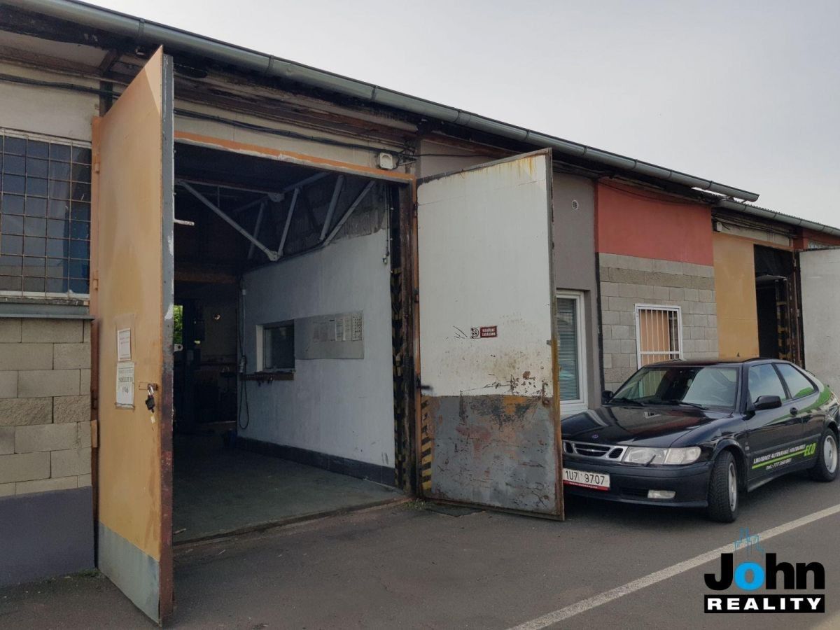 Pronájem komerčního prostoru 730 m² - foto 7