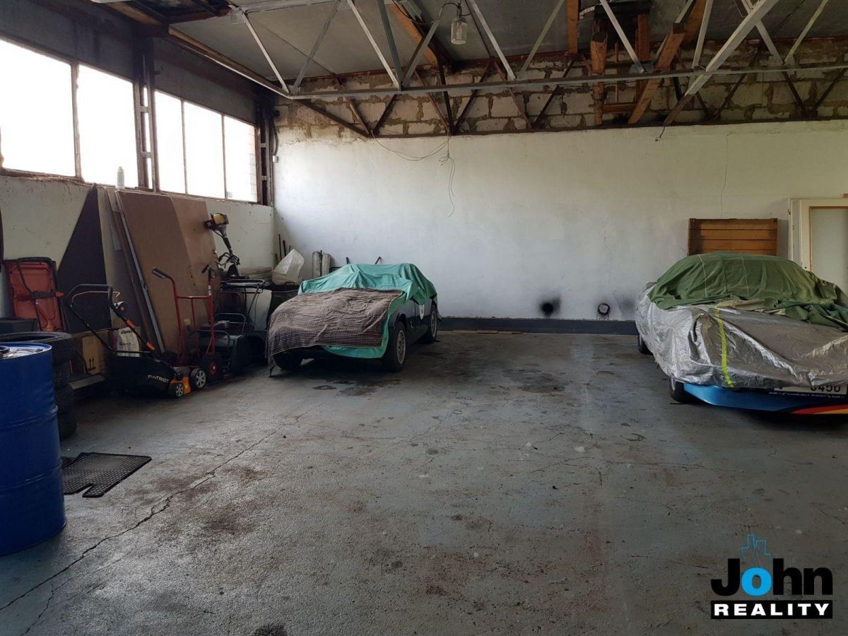 Pronájem komerčního prostoru 730 m² - foto 9
