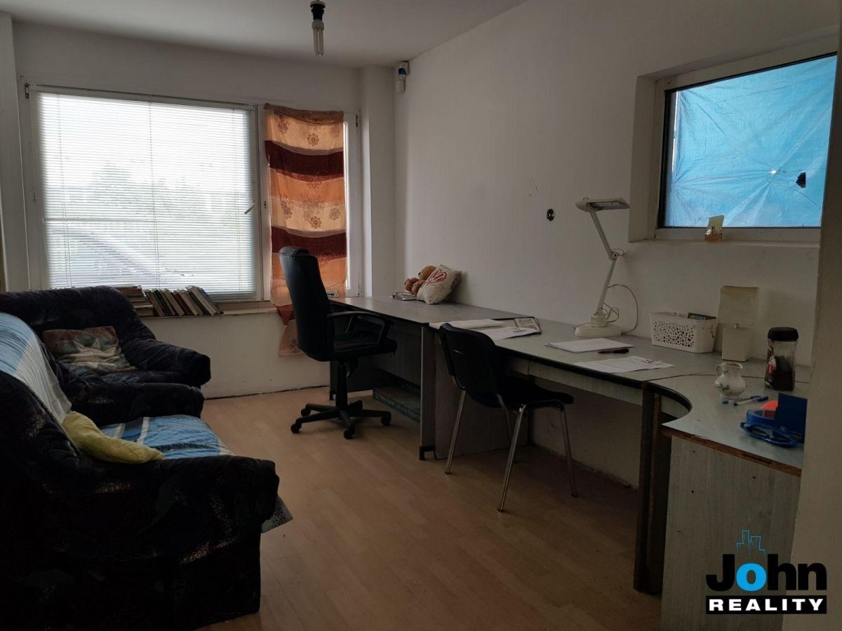Pronájem komerčního prostoru 730 m² - foto 14