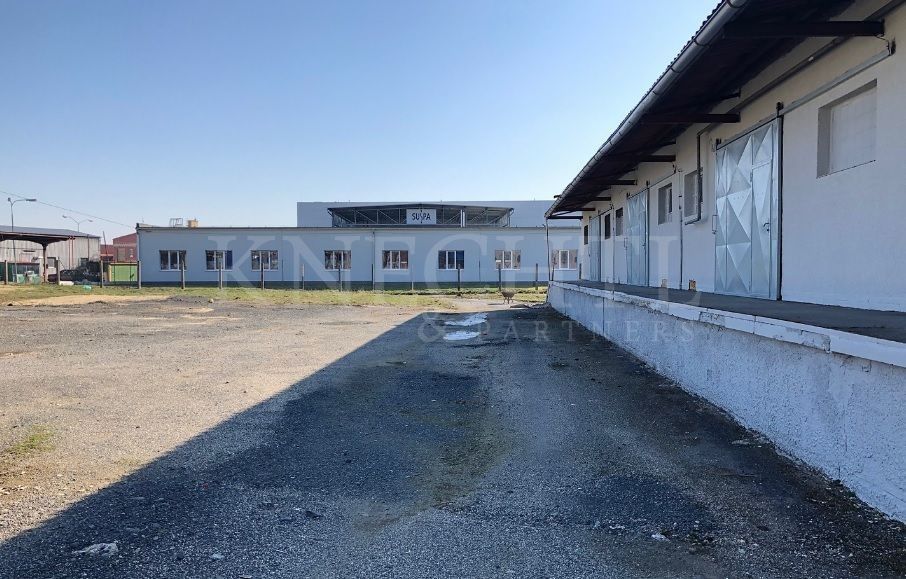 Prodej komerčního prostoru 526 m² - foto 4
