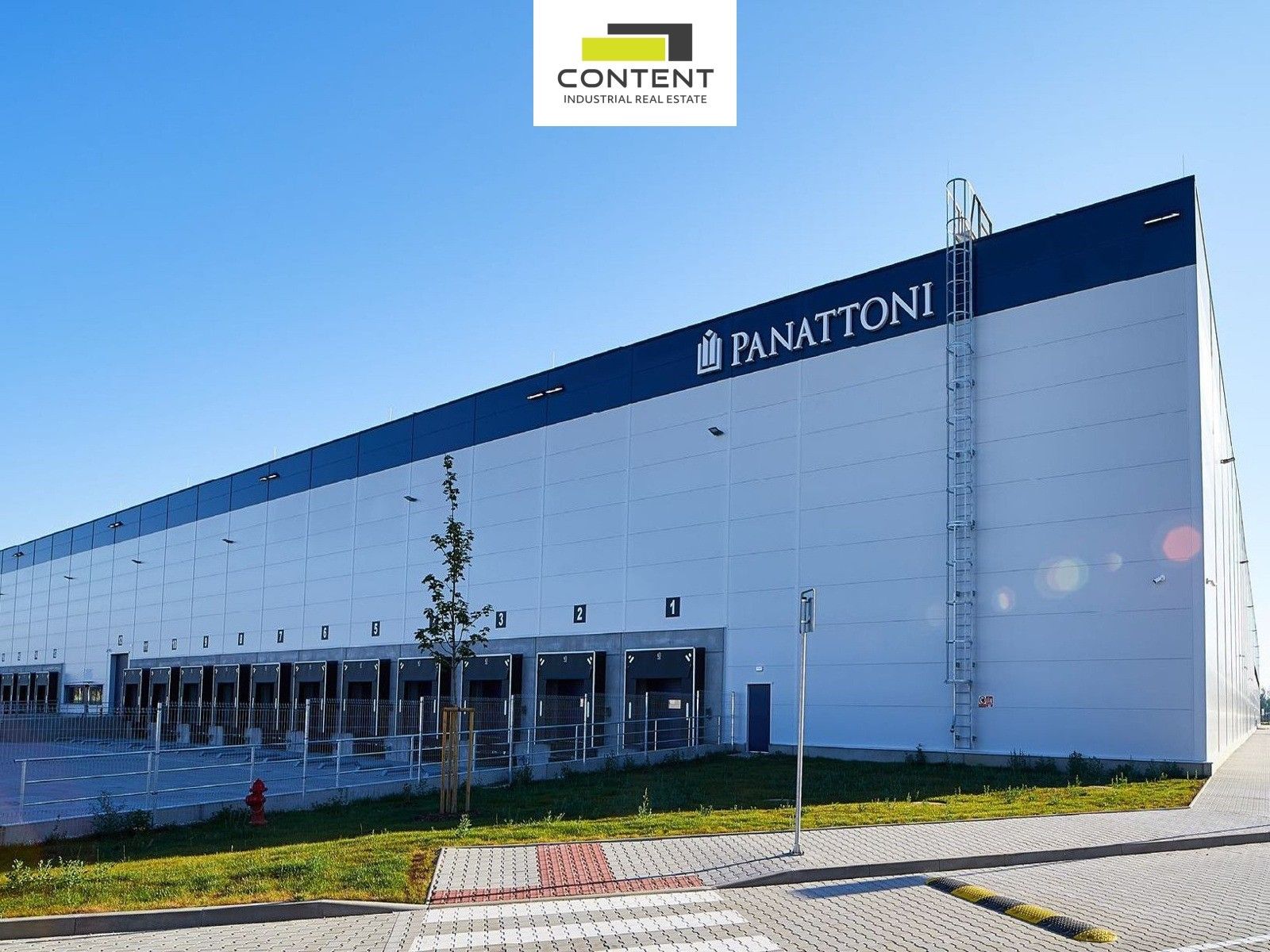 Pronájem komerčního prostoru 9330 m² - foto 1