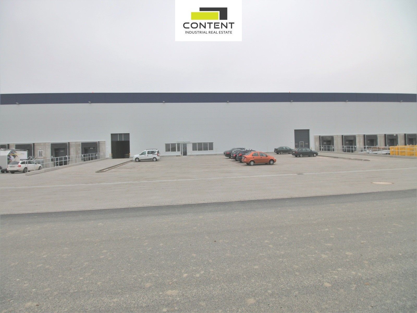 Pronájem komerčního prostoru 9330 m² - foto 3