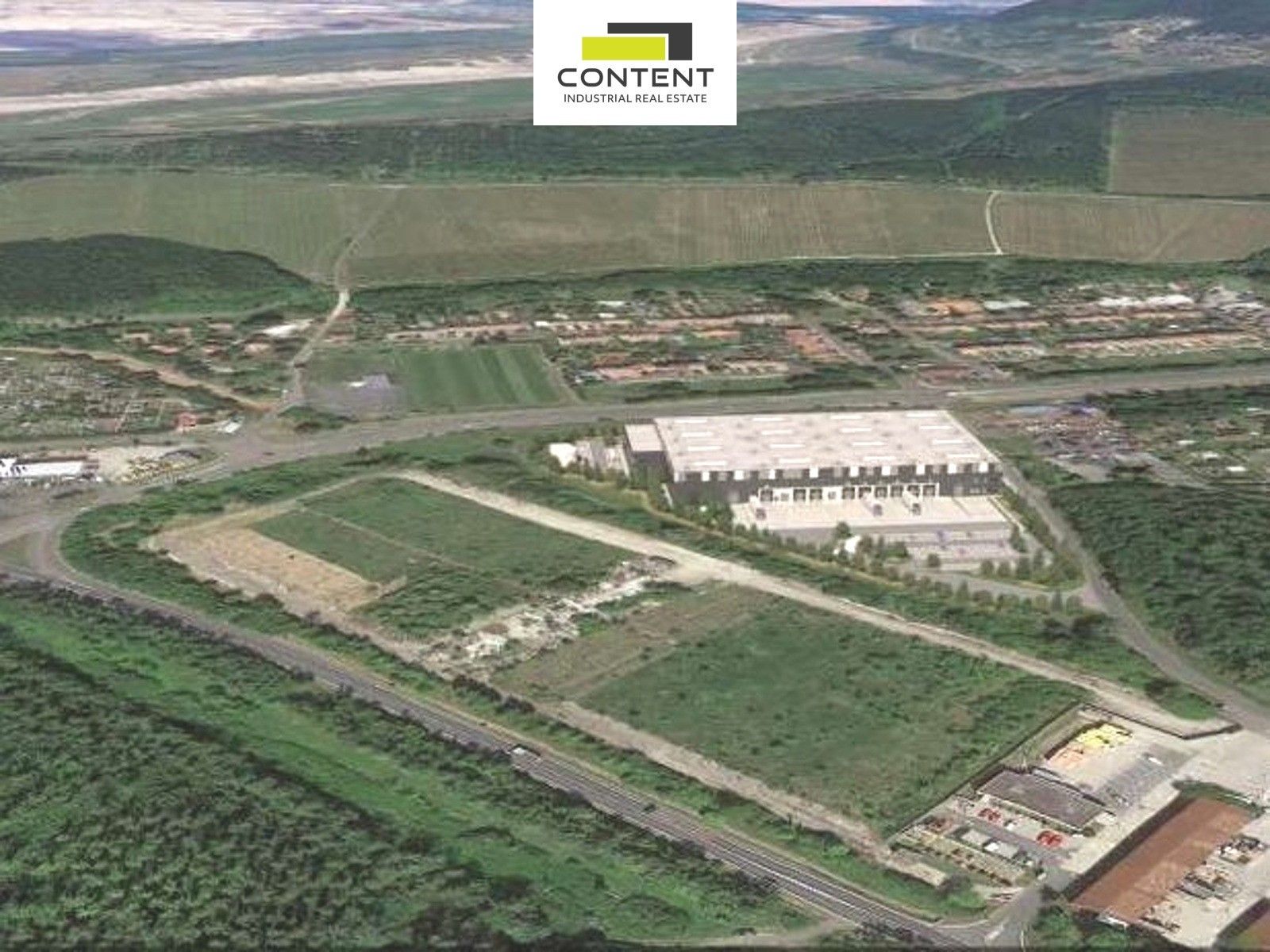 Pronájem komerčního prostoru 9330 m² - foto 10