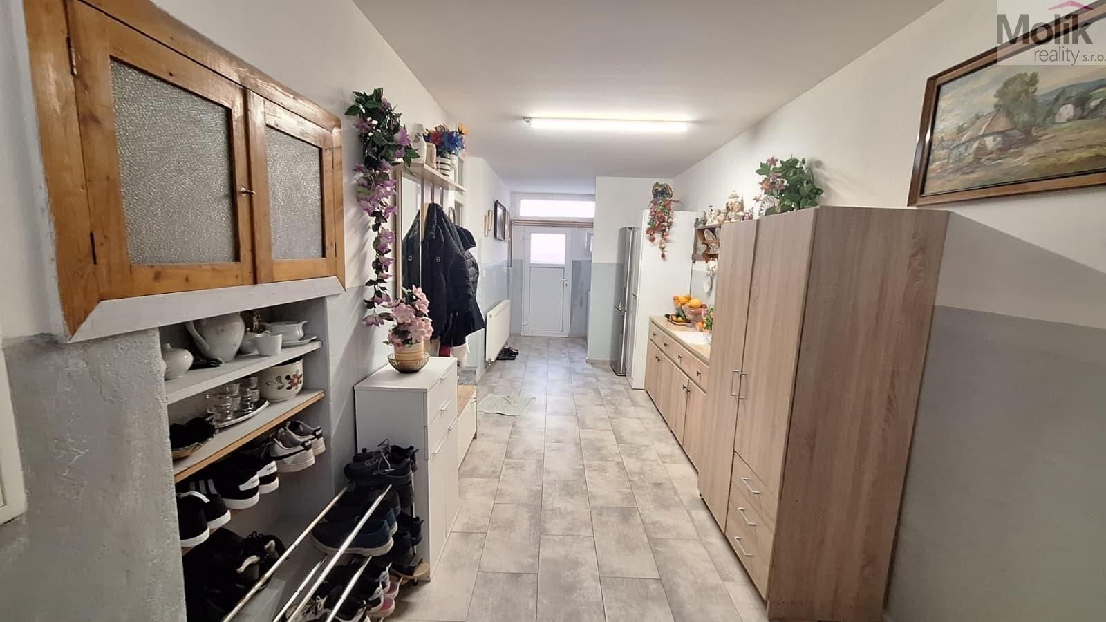 Prodej domu 200 m² - foto 12