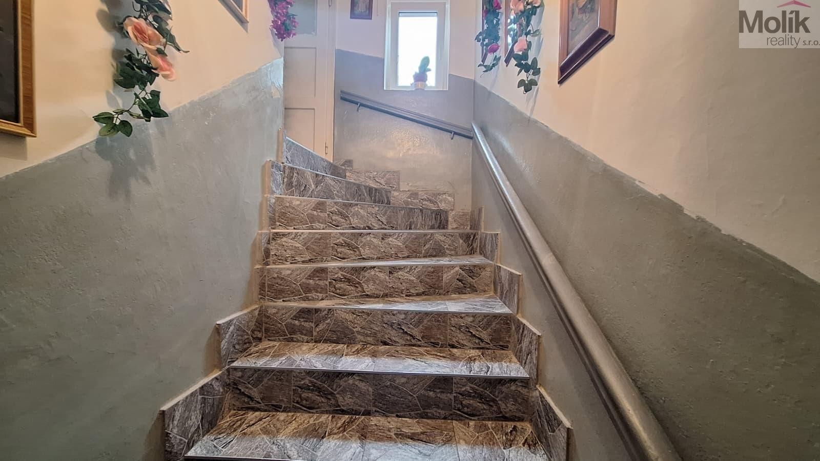 Prodej domu 200 m² - foto 14