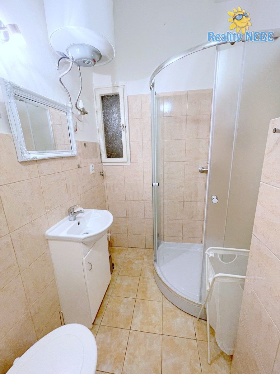 Pronájem bytu 1+kk 25 m² - foto 3