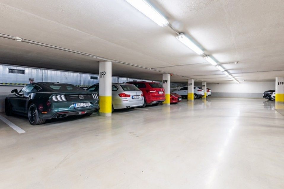 Pronájem bytu 3+kk 106 m² - foto 18