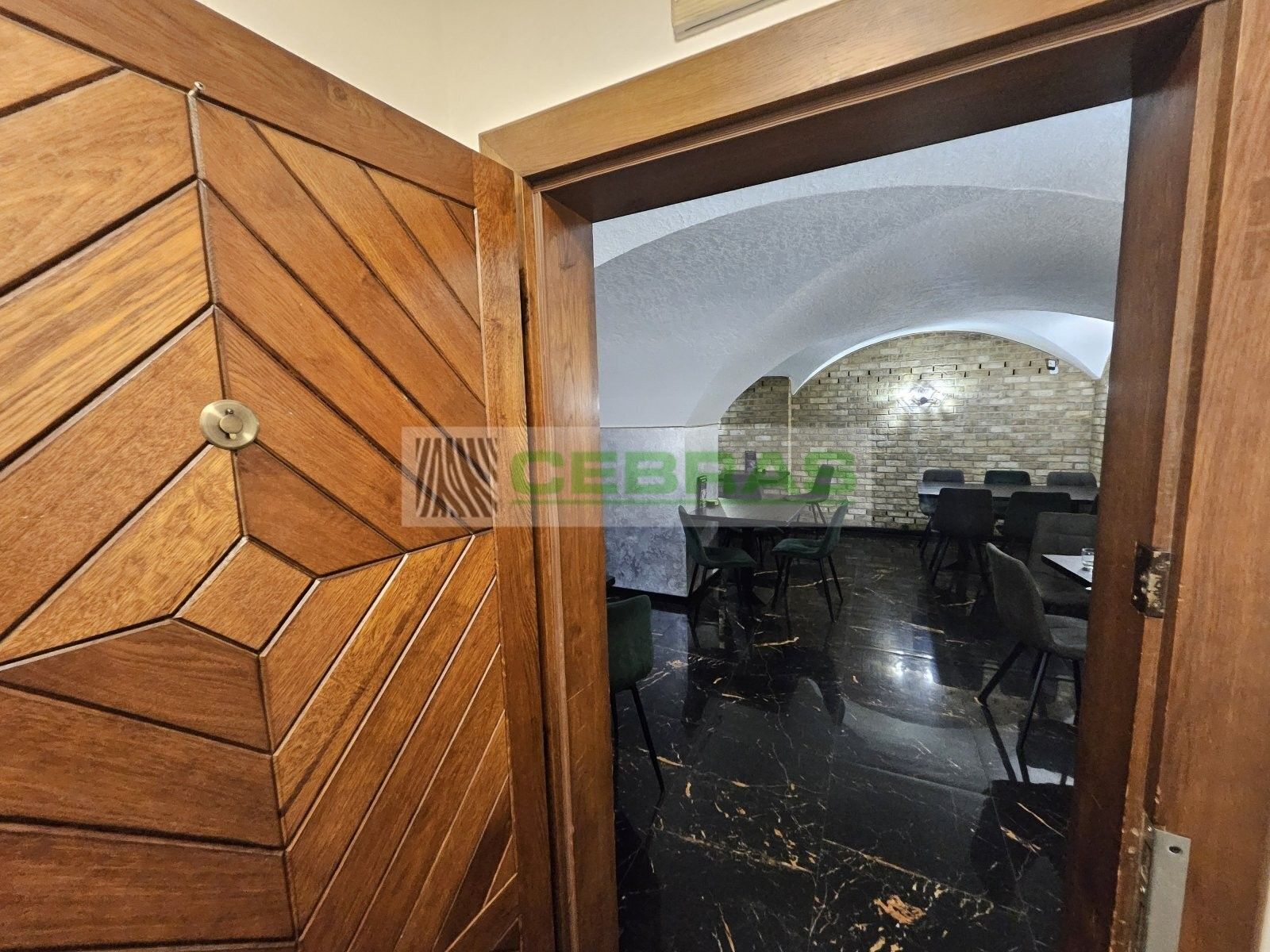 Pronájem komerčního prostoru 163 m² - foto 12