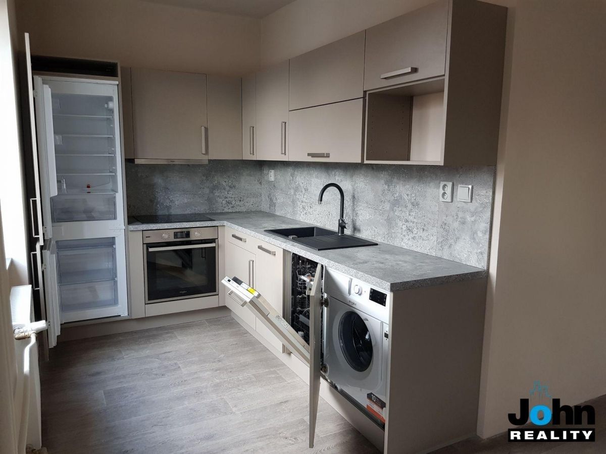 Pronájem bytu 2+kk 53 m² - foto 7