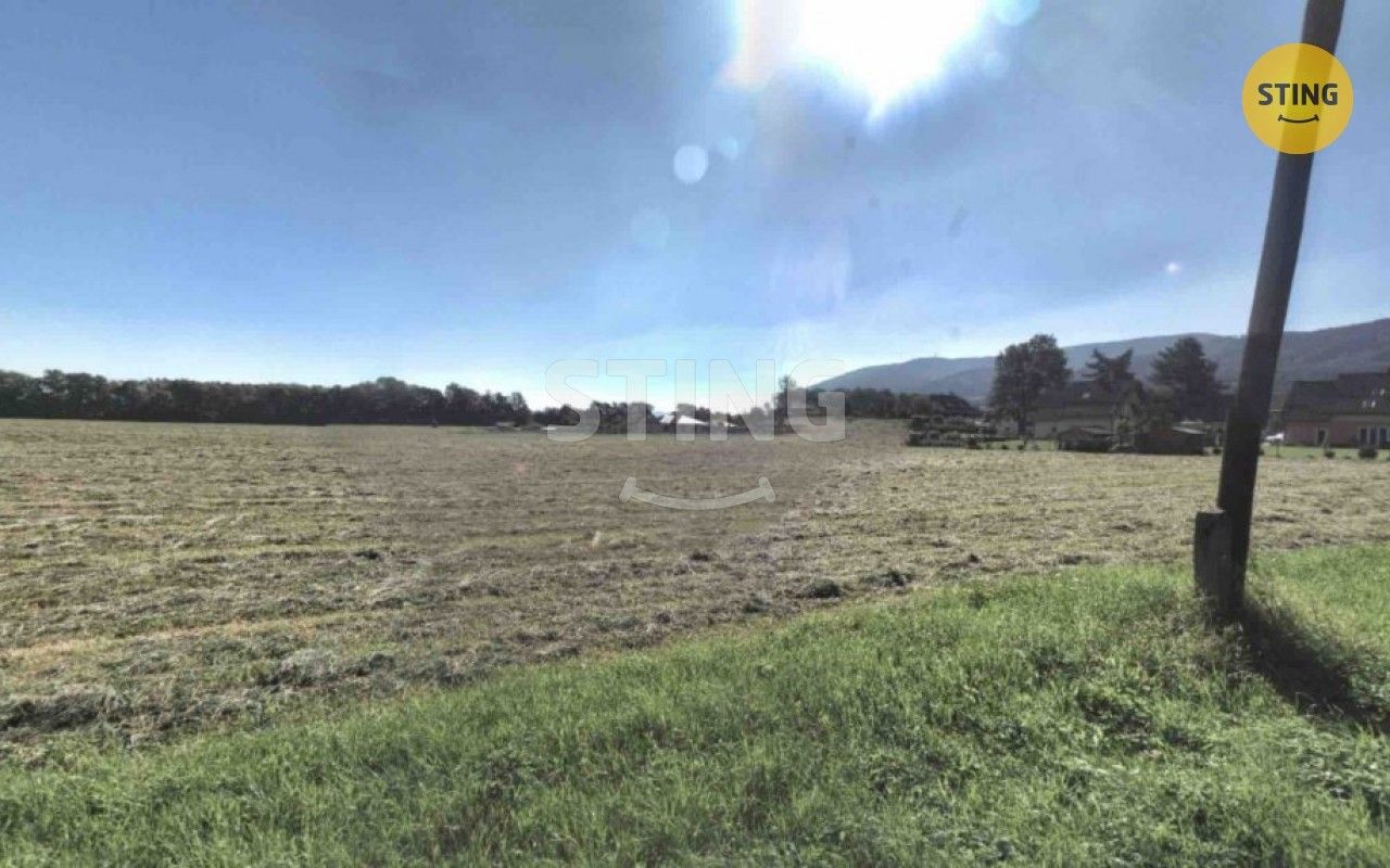 Prodej nemovitosti 105155 m² - foto 3