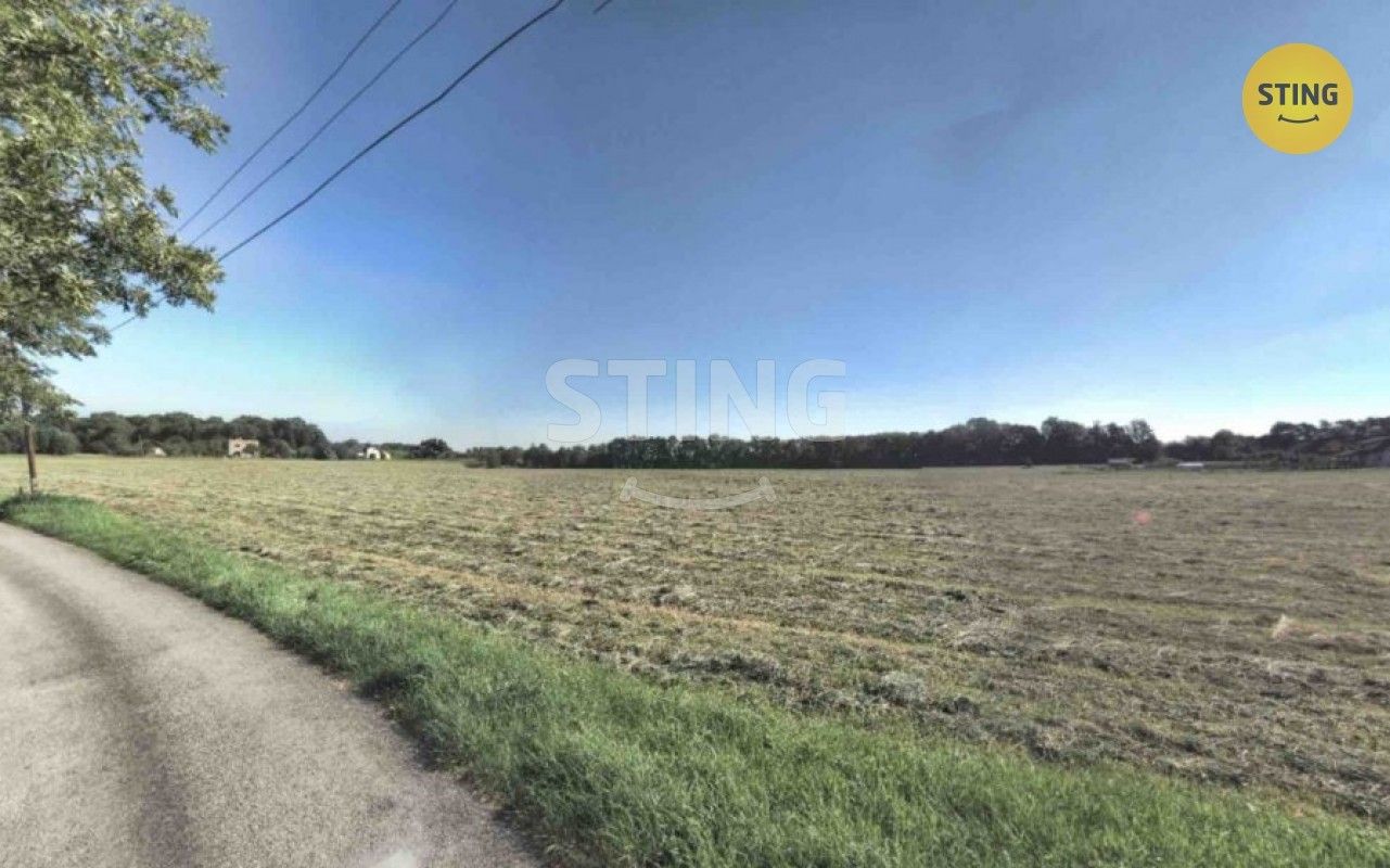 Prodej nemovitosti 105155 m² - foto 2