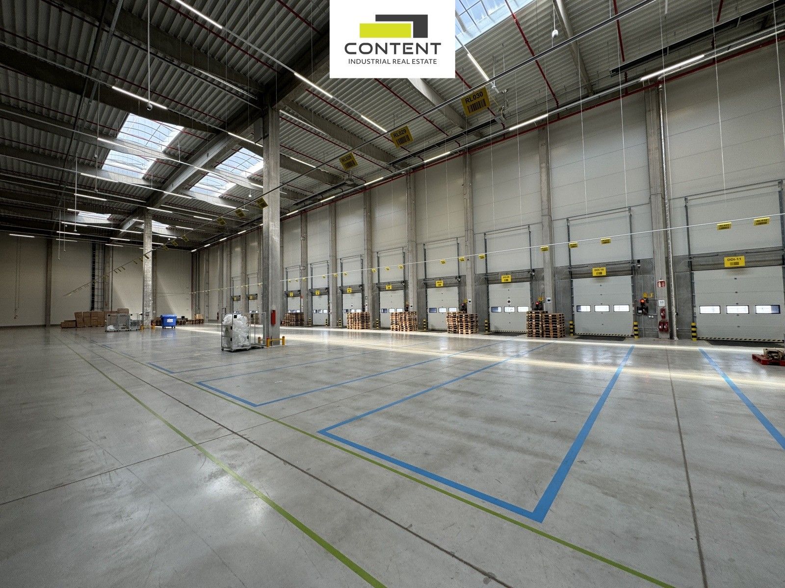 Pronájem komerčního prostoru 15000 m² - foto 2