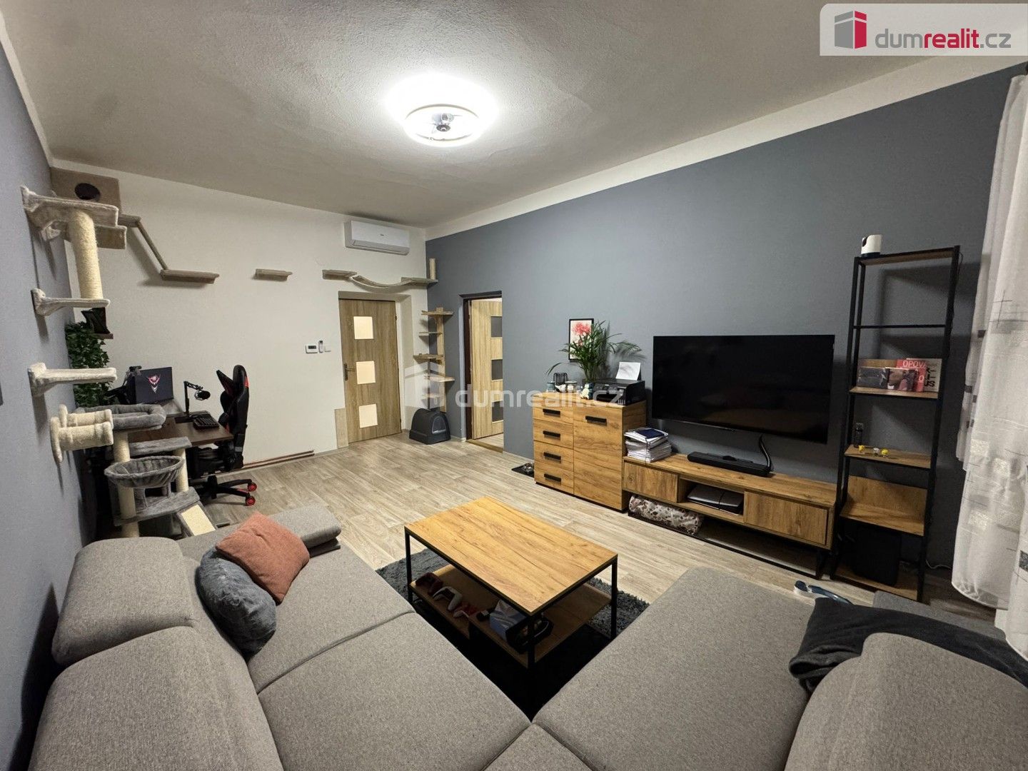 Pronájem bytu 2+1 62 m² - foto 4
