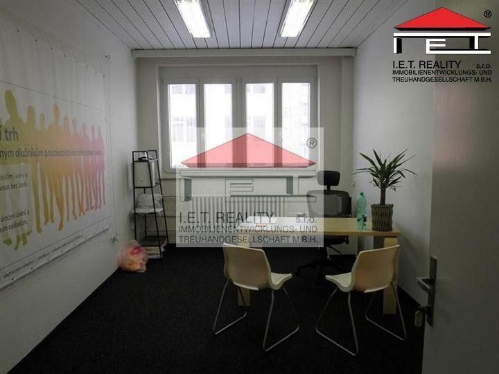 Pronájem komerčního prostoru 13 m² - foto 1