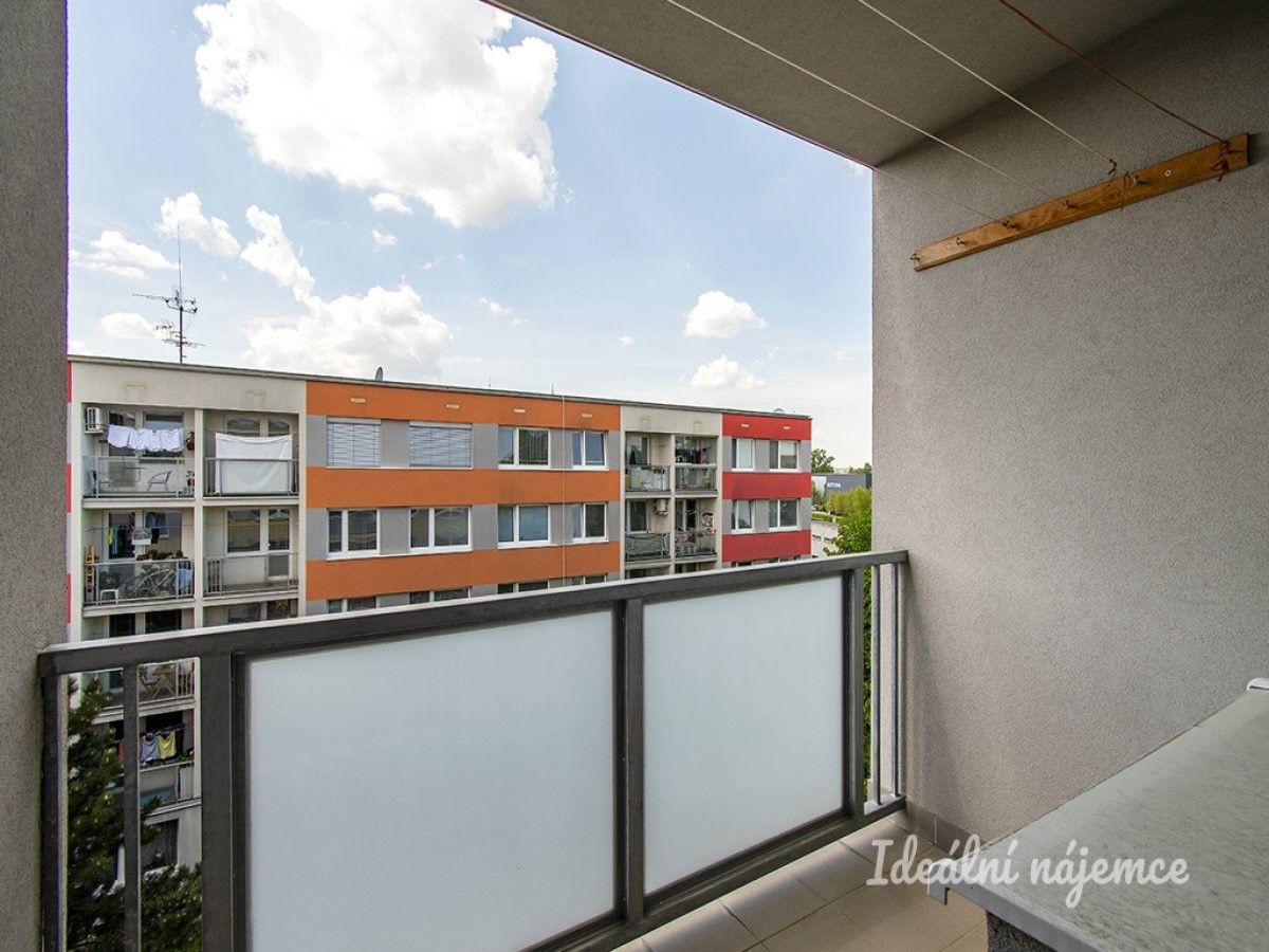 Pronájem bytu 3+kk 65 m² - foto 15