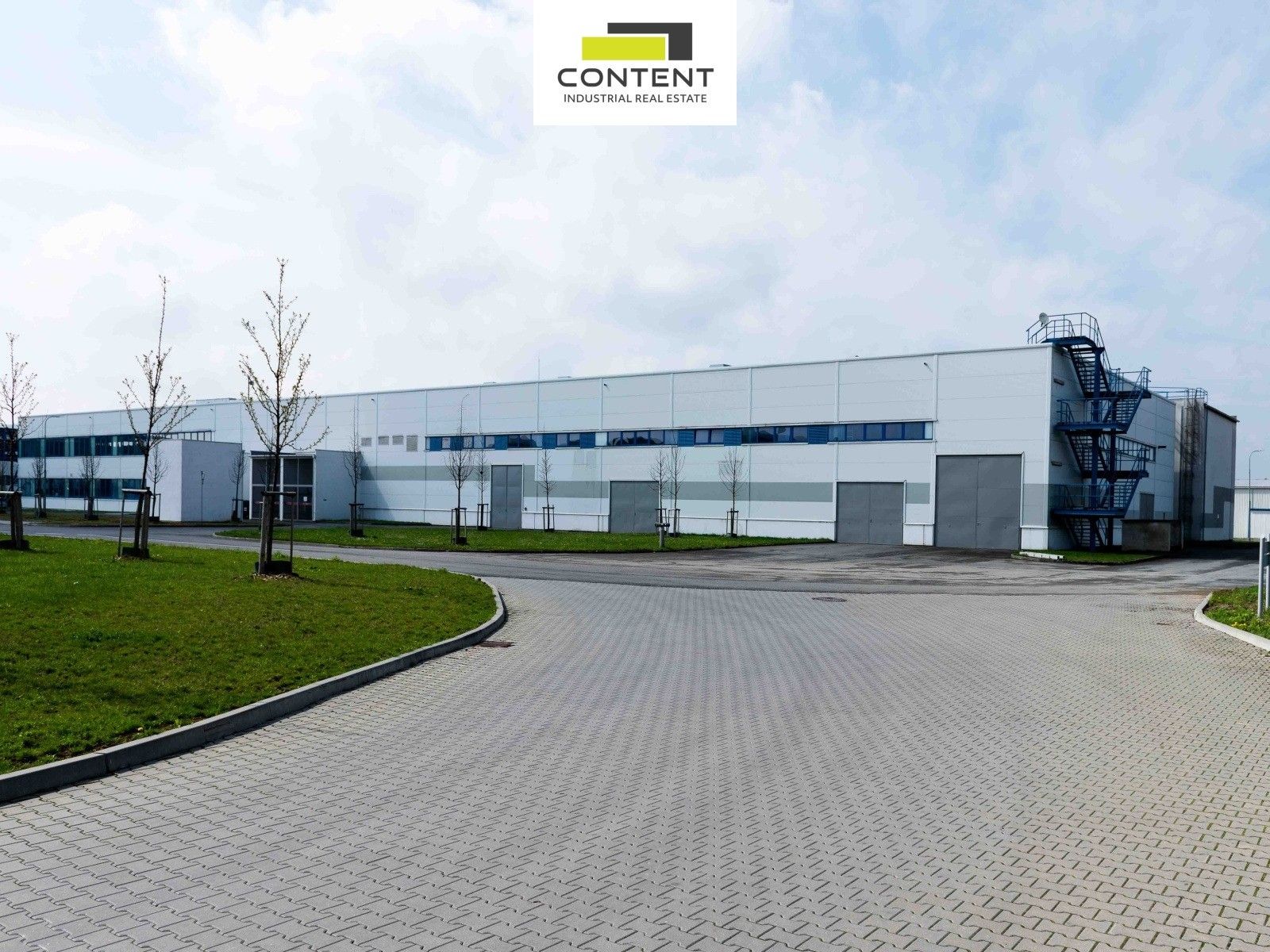 Pronájem komerčního prostoru 901 m² - foto 4