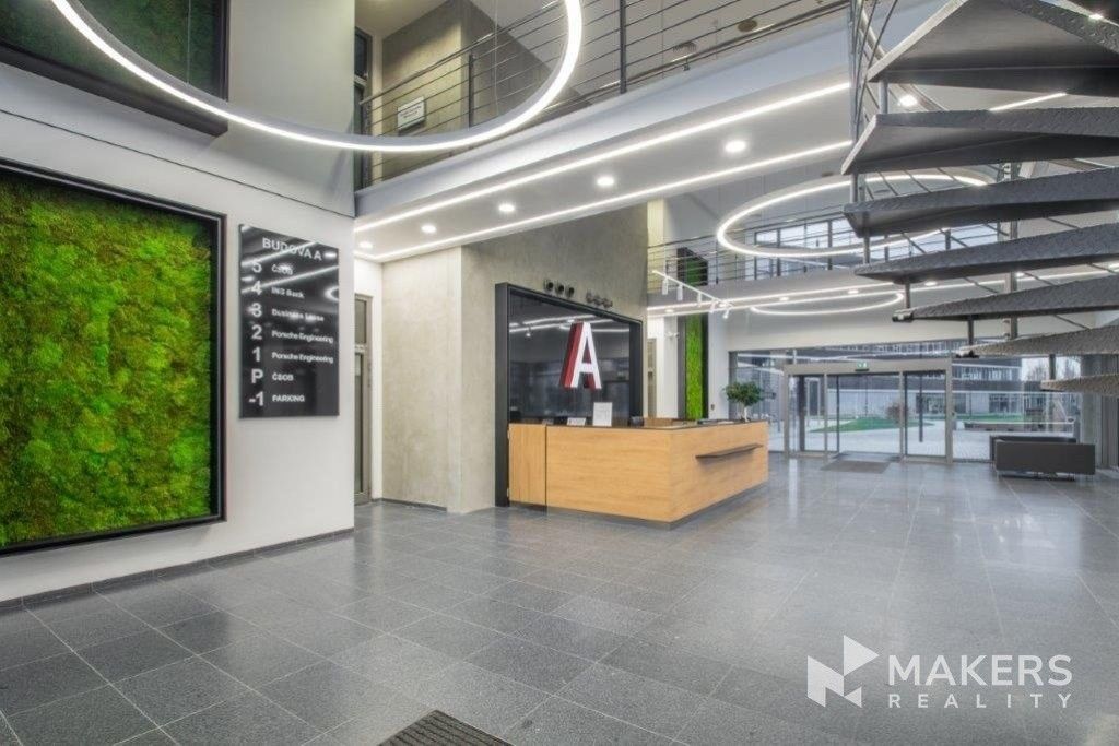Pronájem komerčního prostoru 2540 m² - foto 3