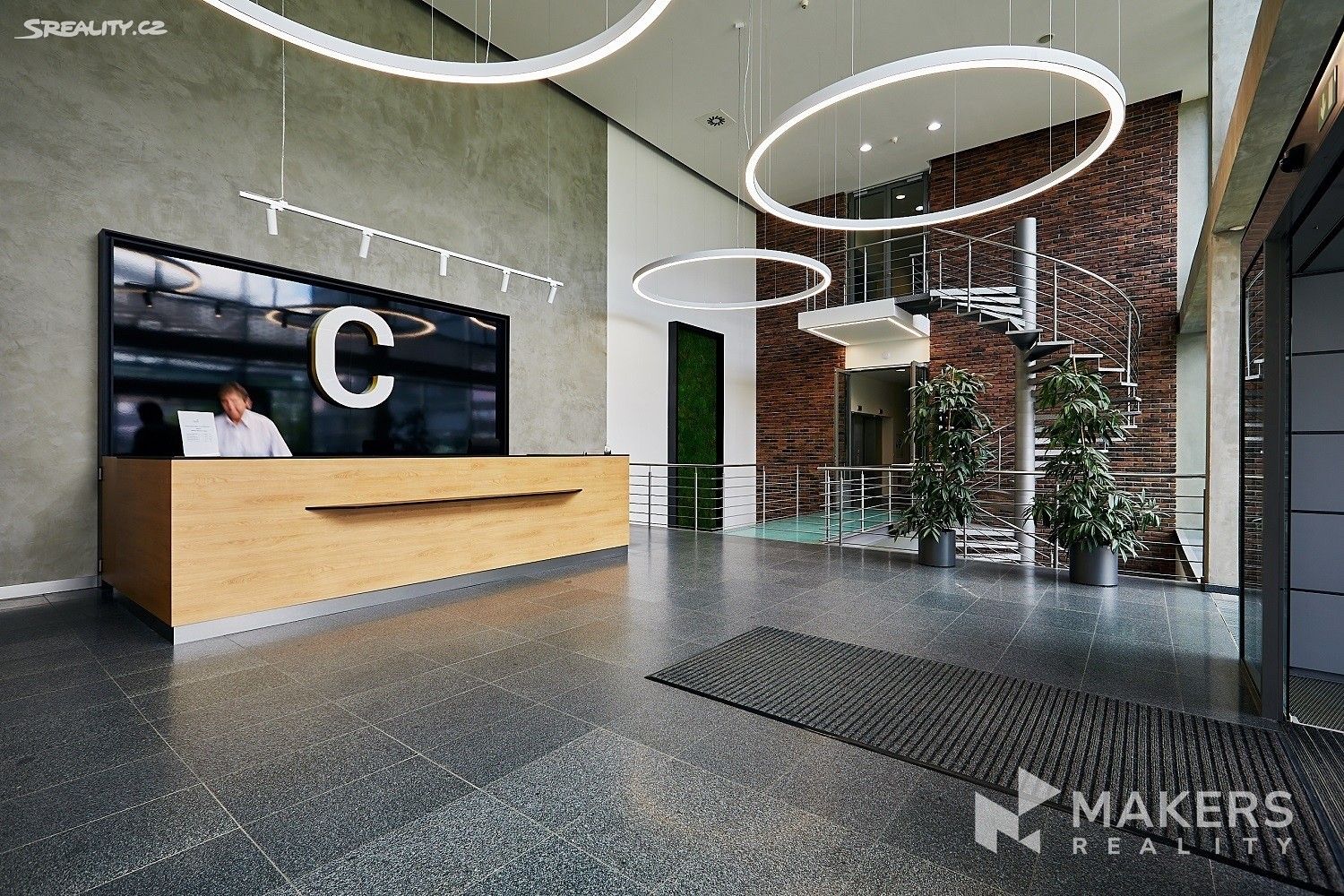 Pronájem komerčního prostoru 2540 m² - foto 5