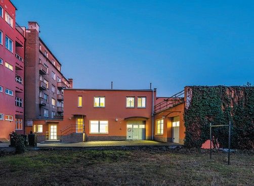Pronájem domu 319 m² - foto 1