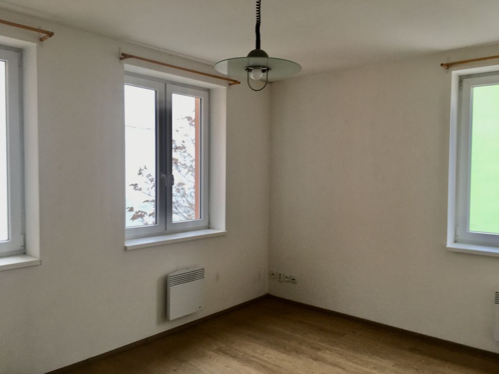 Pronájem bytu 2+kk 68 m² - foto 4