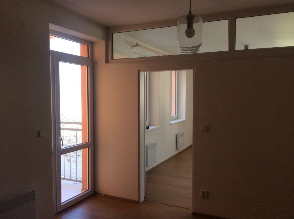 Pronájem bytu 2+kk 68 m² - foto 3