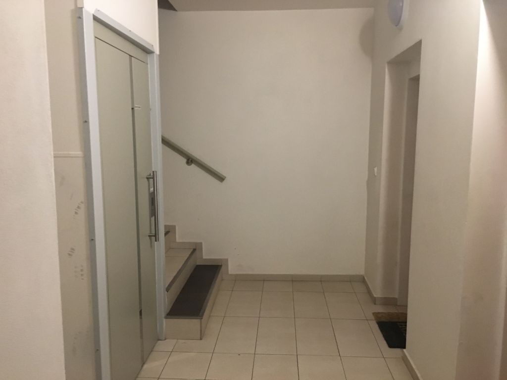 Pronájem bytu 2+kk 68 m² - foto 9