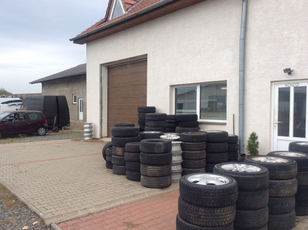 Prodej komerčního prostoru 580 m² - foto 4