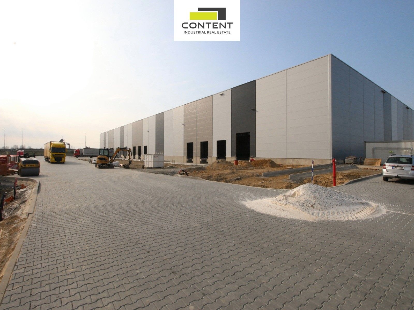 Pronájem komerčního prostoru 4000 m² - foto 1