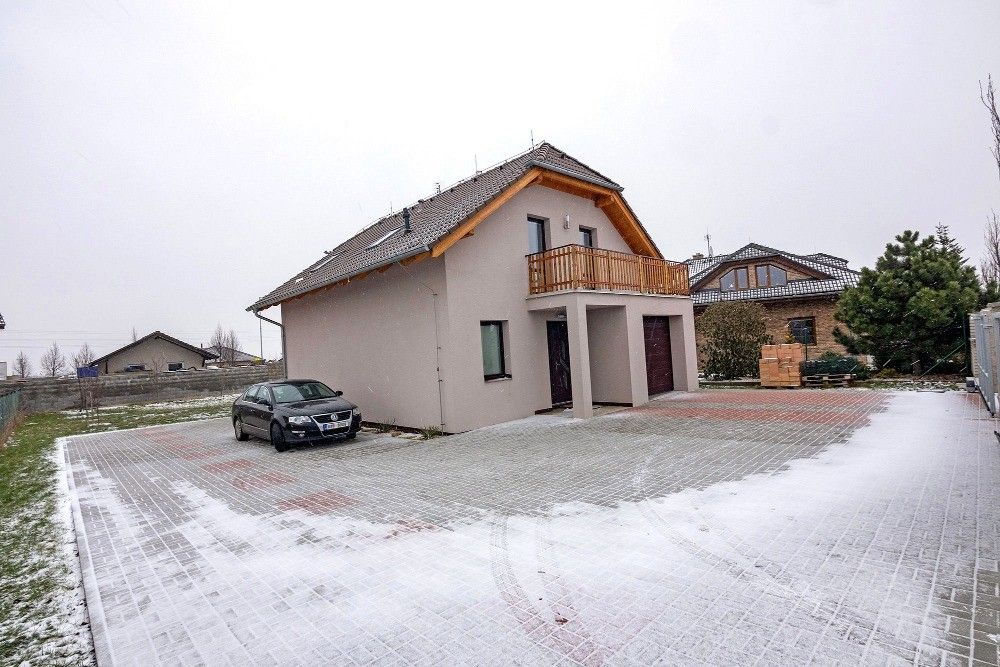 Pronájem bytu 4+kk 155 m² - foto 1