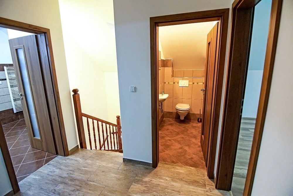 Pronájem bytu 4+kk 155 m² - foto 6