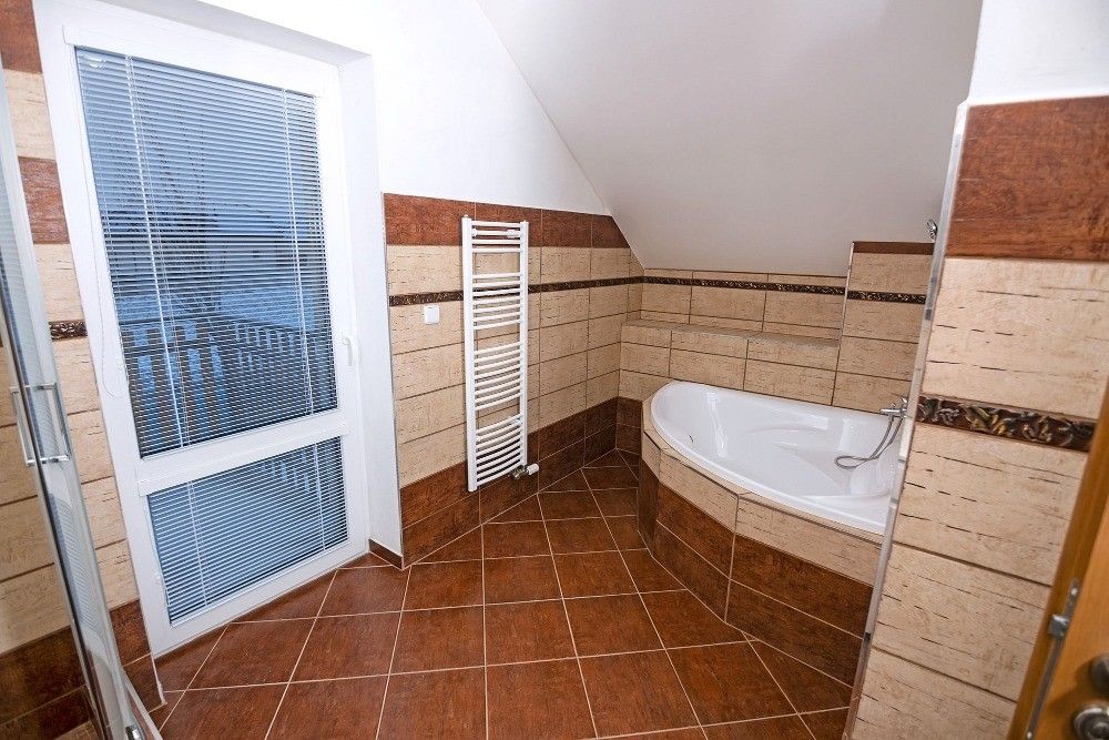 Pronájem bytu 4+kk 155 m² - foto 5