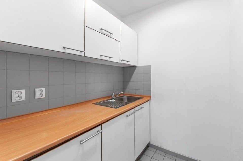 Pronájem komerčního prostoru 266 m² - foto 6