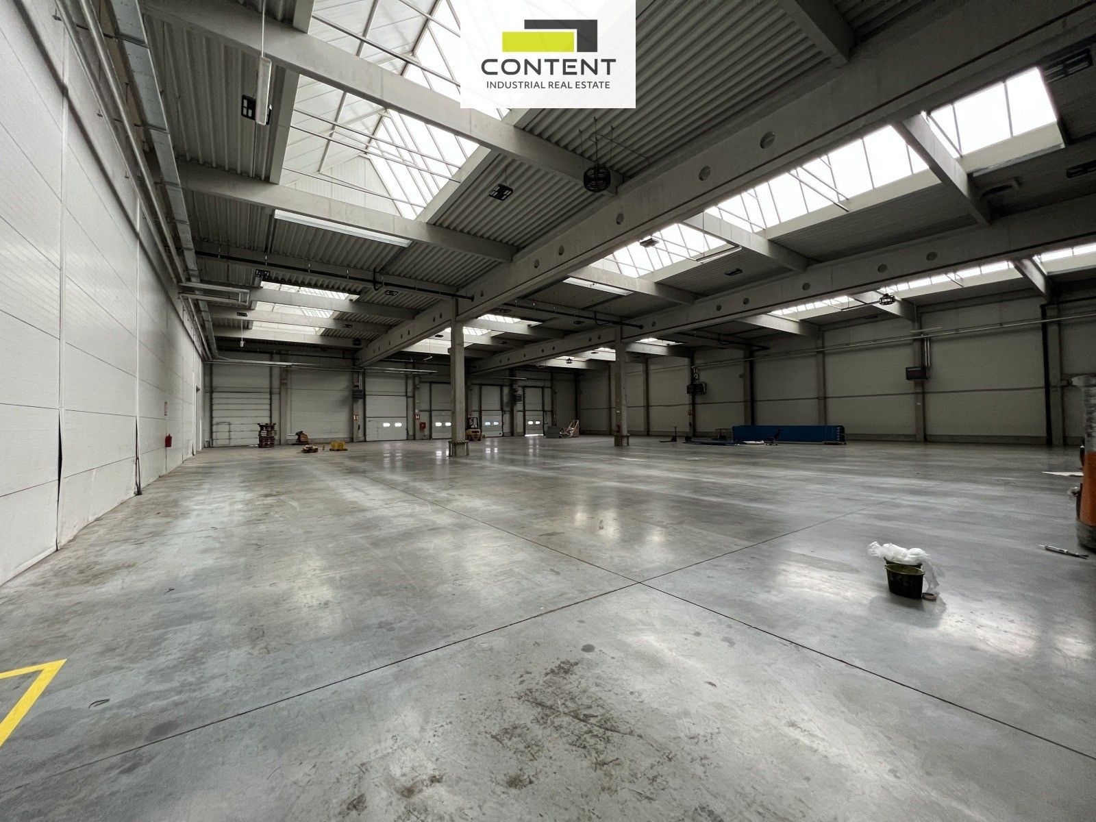 Pronájem komerčního prostoru 900 m² - foto 3