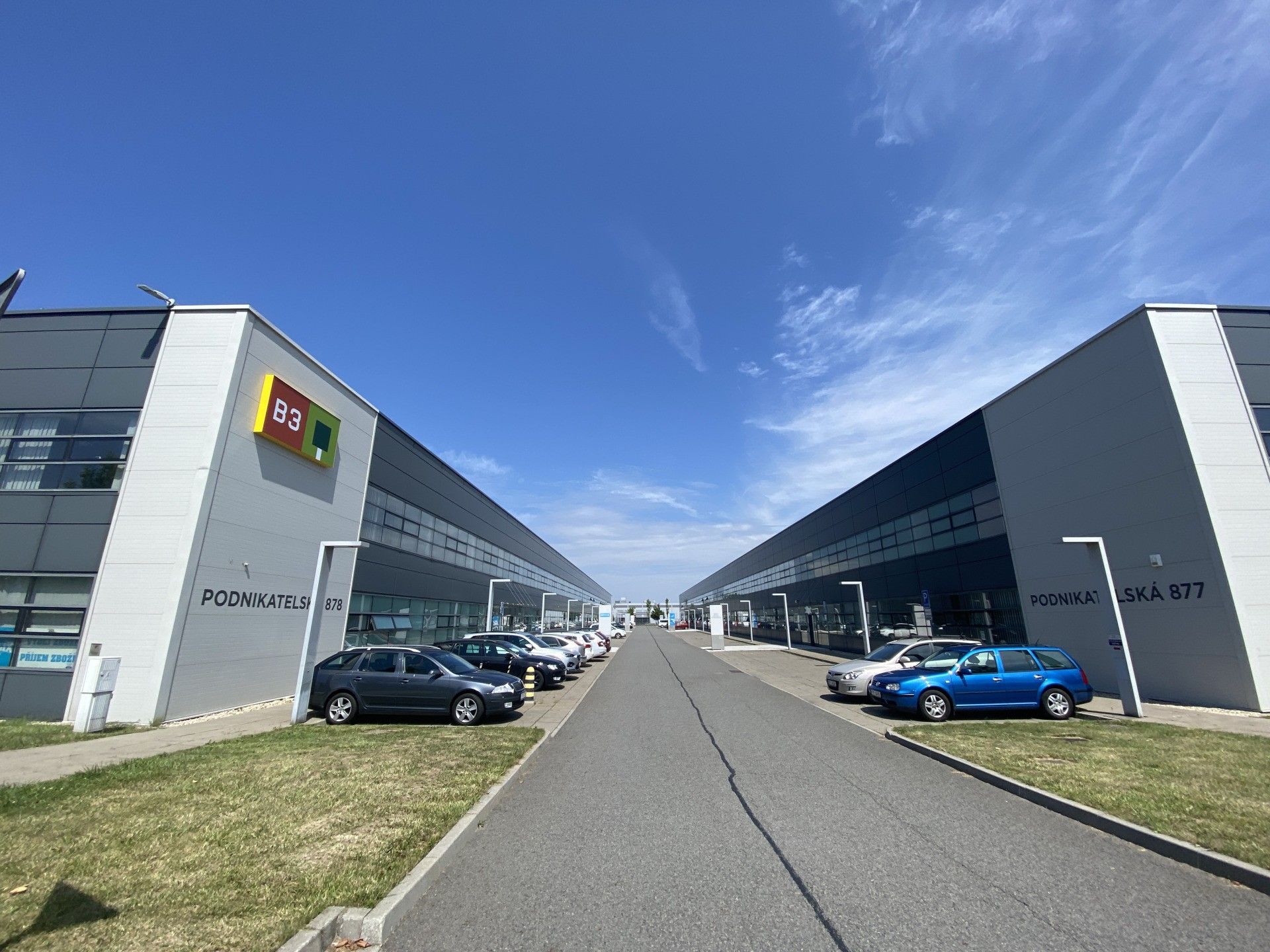 Pronájem komerčního prostoru 900 m² - foto 11