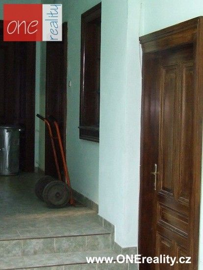 Pronájem komerčního prostoru 150 m² - foto 6