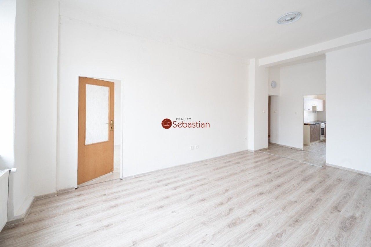 Pronájem bytu 3+1 68 m² - foto 4