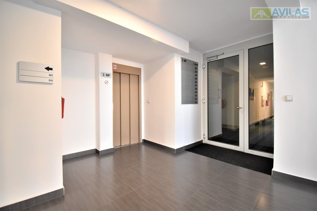 Pronájem komerčního prostoru 35 m² - foto 7