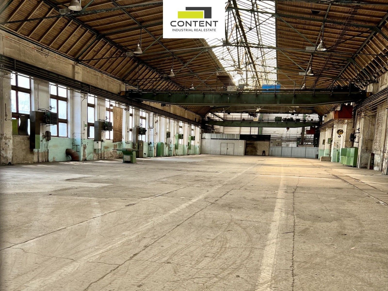 Pronájem komerčního prostoru 1080 m² - foto 2